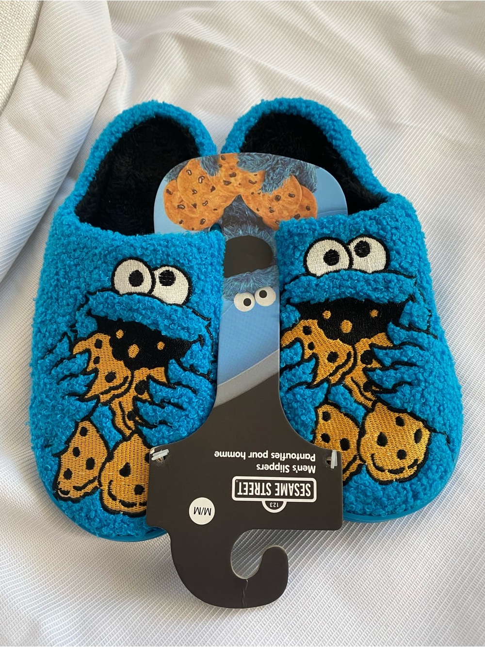NWT Sesame Street Cookie Monster Mens 8 Slippers Soft Slide On Rubber Bottom